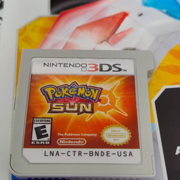 Pokemon Sun & Moon (Nintendo 3DS Games) Complete w/Inserts Tested **READ** - Picture 3 of 9